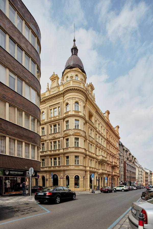 Апартаменты Sunlit Studio Near Wenceslas Square By Prague Days Экстерьер фото